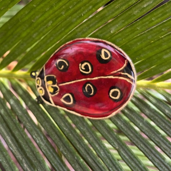 * SALE * Artisan Ladybug Pin Hand Painted Acrylic Coated Paper-craft & Wire - Picture 5 of 5